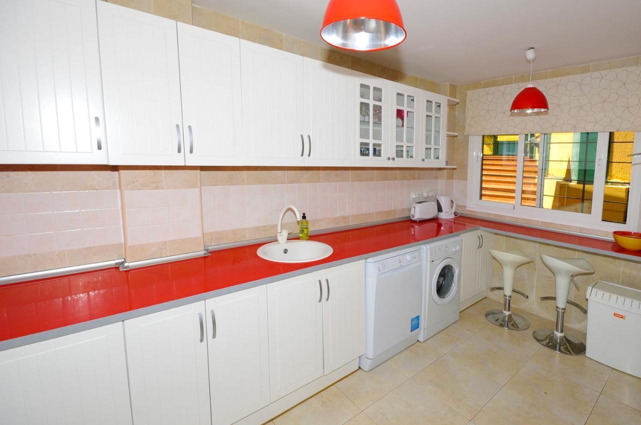 3 Bedroom Townhouse Benahavis Village 外观 照片